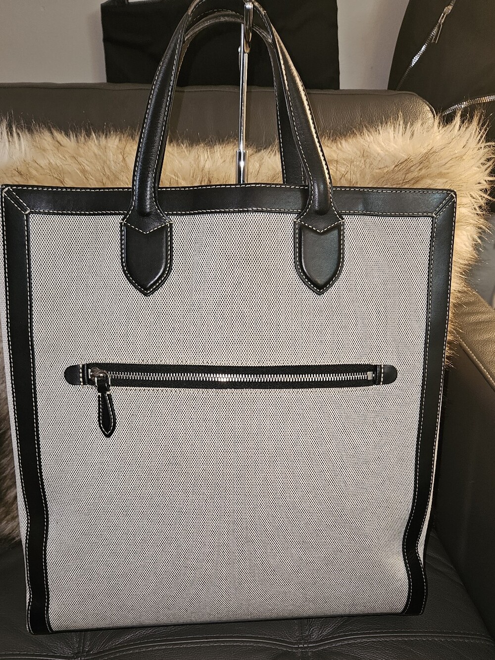 Burberry Canvas Tote with Black Trim - Picture 8 of 11